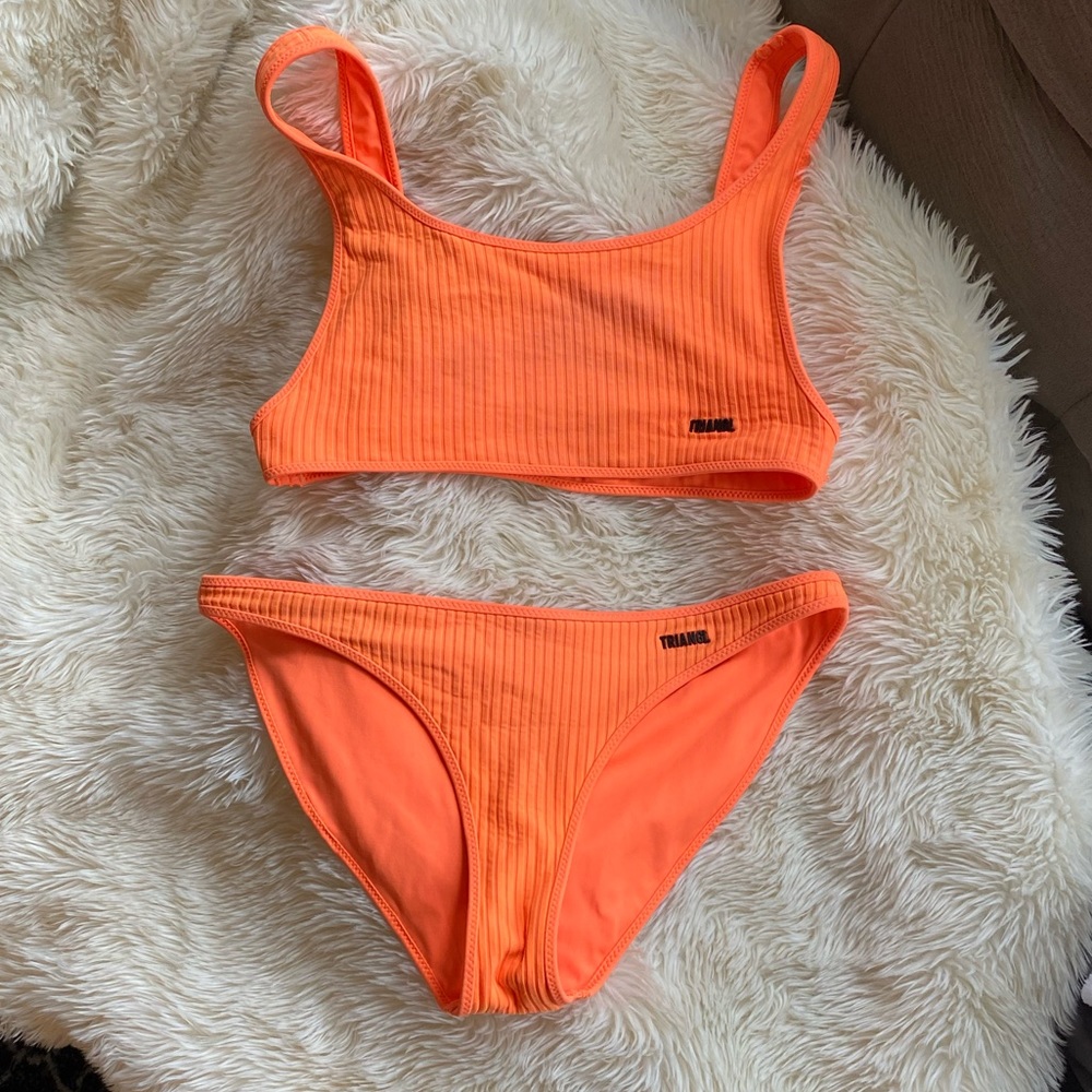 Orange ribbed triangl bikini